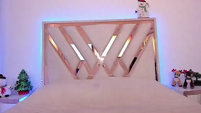  Andyy   online show from December 16, 5:11 pm