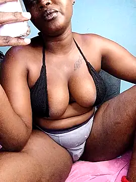 freaky belle online show from February 27, 6:35 am