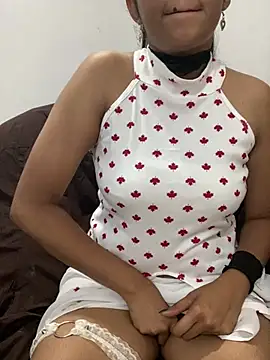 little shadow online show from March 9, 6:00 pm