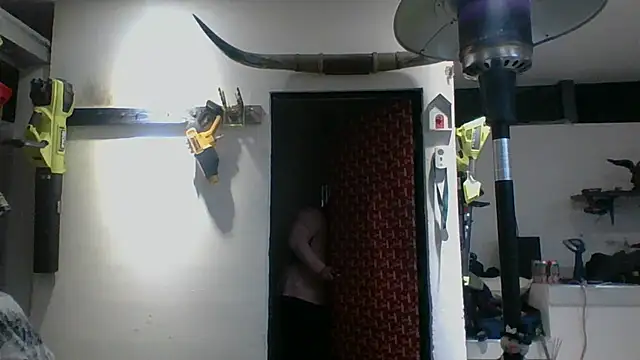 Snapshot of DirtyRcride chatting on December 30, 4:53 am DirtyRcride online show from December 30, 4:53 am