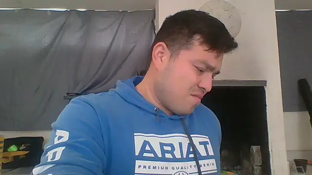 Snapshot of DirtyRcride chatting on January 28, 8:58 pm DirtyRcride online show from January 28, 8:58 pm