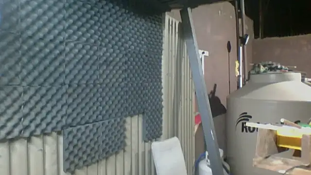 Snapshot of DirtyRcride chatting on March 11, 3:26 am DirtyRcride online show from March 11, 3:26 am