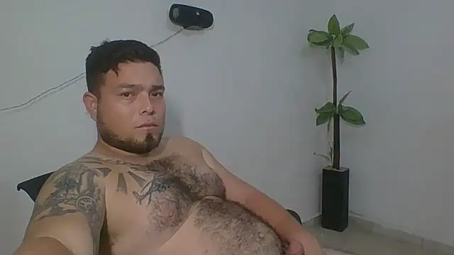 Snapshot of DirtyRcride chatting on September 28, 5:13 am DirtyRcride online show from September 28, 5:13 am