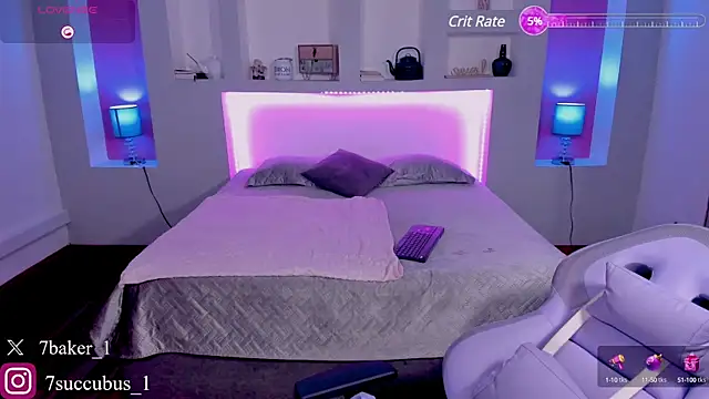Snapshot of ViolettaBaker_ chatting on March 17, 9:02 pm ViolettaBaker online show from March 17, 9:02 pm