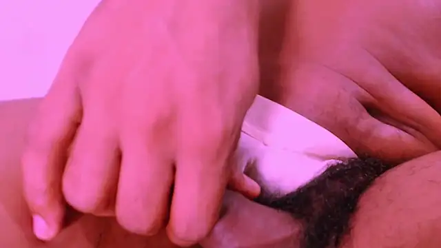 Snapshot of bigballsfullfu chatting on November 29, 2:03 am bigballsfullfu online show from November 29, 2:03 am