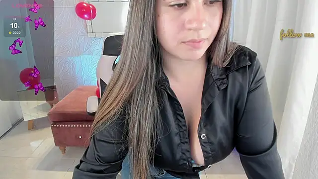 Snapshot of sweet_alice_m chatting on February 24, 9:09 pm sweet alice m online show from February 24, 9:09 pm