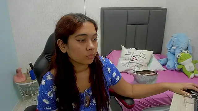 MADISON ROWAN1 online show from March 10, 3:23 am