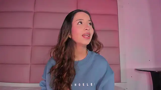 little-Emma online show from November 23, 3:06 am