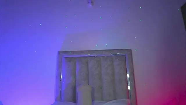 little-Emma online show from March 15, 11:11 pm