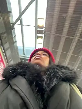 Black Dolll online show from February 27, 12:16 pm