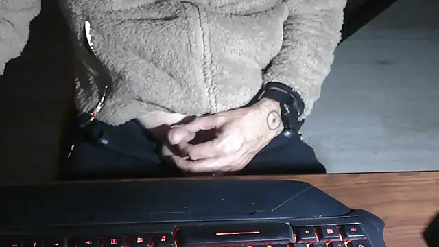 Adri gard online show from December 4, 9:23 pm