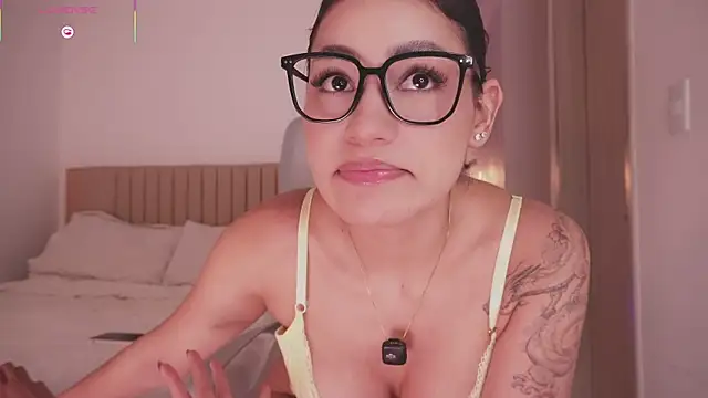 Amber-9 online show from November 13, 1:15 am