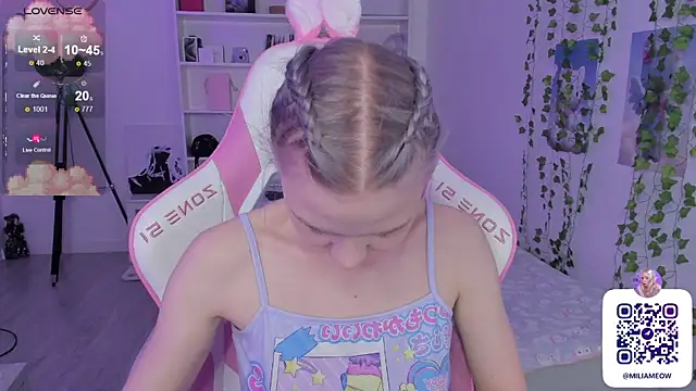 Milia Parker online show from December 10, 7:43 pm