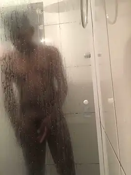 Snapshot of Heldim chatting on April 12, 9:42 pm Heldim online show from April 12, 9:42 pm