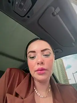 Alirawrz online show from April 21, 1:06 pm