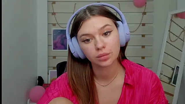 Josephine Kiss online show from February 26, 4:56 pm