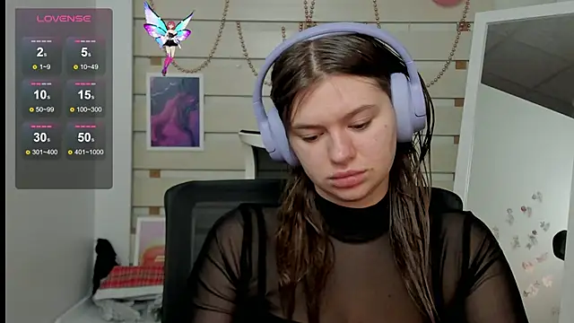 Josephine Kiss online show from March 9, 7:45 am