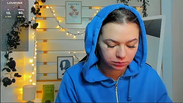 Josephine Kiss online show from February 10, 11:47 am