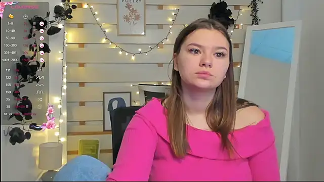 Josephine Kiss online show from March 10, 7:13 am