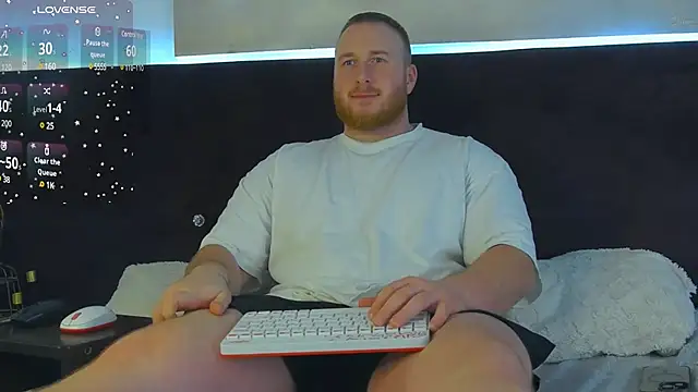 Snapshot of RoddyStill chatting on January 13, 10:47 am RoddyStill online show from January 13, 10:47 am