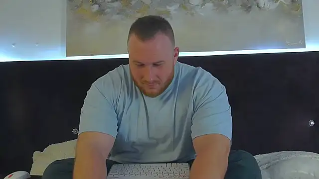 Snapshot of RoddyStill chatting on January 20, 8:19 am RoddyStill online show from January 20, 8:19 am