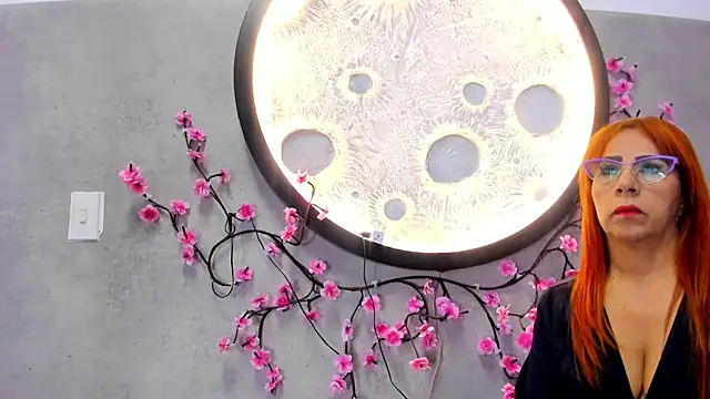 SussanMilf  online show from September 22, 11:23 am