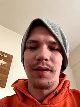 Snapshot of YoungDick25 chatting on September 12, 6:24 am YoungDick25 online show from September 12, 6:24 am