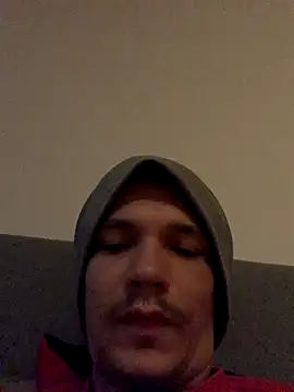 Snapshot of YoungDick25 chatting on September 17, 5:31 am YoungDick25 online show from September 17, 5:31 am