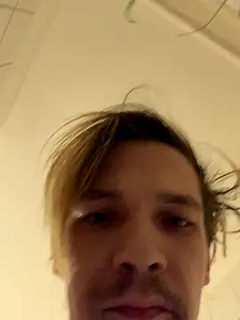 Snapshot of YoungDick25 chatting on October 31, 9:16 pm YoungDick25 online show from October 31, 9:16 pm