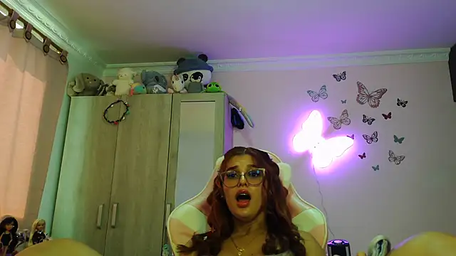 caroline jonson online show from March 28, 3:11 pm