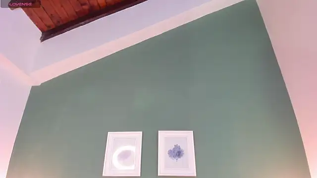 Snapshot of _anavictoria_ chatting on November 20, 6:18 pm anavictoria online show from November 20, 6:18 pm