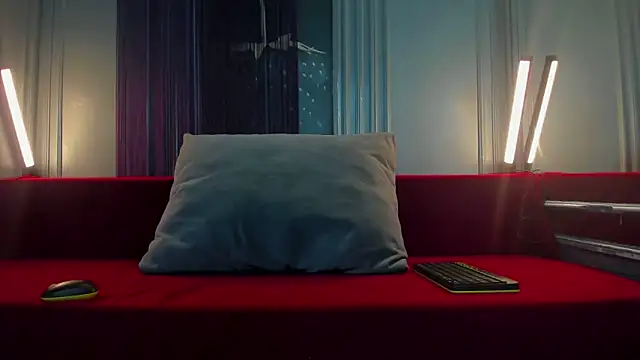 Whitney Svonn online show from March 4, 4:38 am