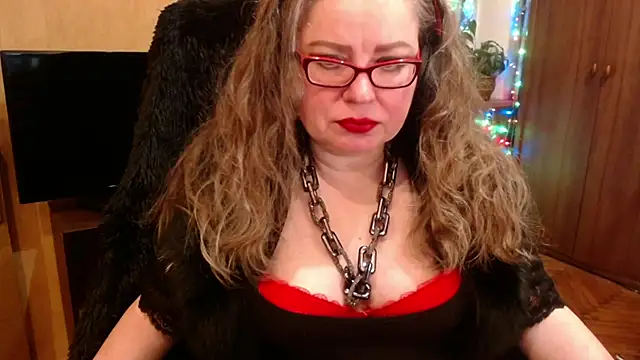 Miss Tress online show from December 1, 5:13 pm