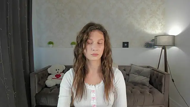 Snapshot of Cute__Alicia chatting on September 13, 1:27 am Cute  Alicia online show from September 13, 1:27 am
