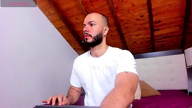 Tom Bailey online show from March 3, 12:44 pm