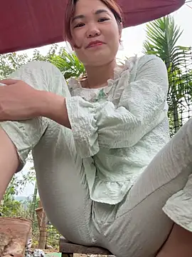 Emily 9xx online show from March 8, 6:21 am