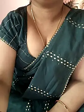 cuteyqueen online show from February 25, 8:36 am