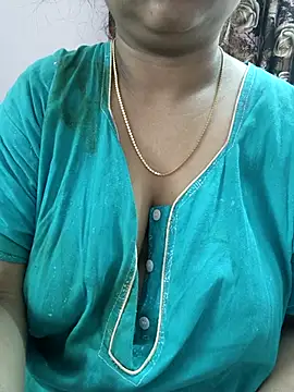 cuteyqueen online show from March 9, 1:56 am