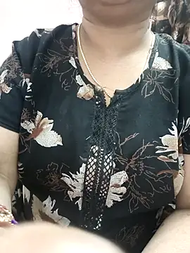 cuteyqueen online show from March 11, 4:29 pm