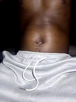 Snapshot of Naughty_Ratty chatting on February 28, 10:06 pm Naughty Ratty online show from February 28, 10:06 pm