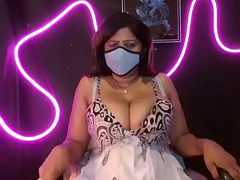 Addy Xl online show from February 8, 9:04 pm