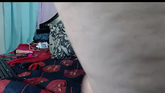 Snapshot of Karina_Molina chatting on February 11, 9:03 pm Karina Molina online show from February 11, 9:03 pm