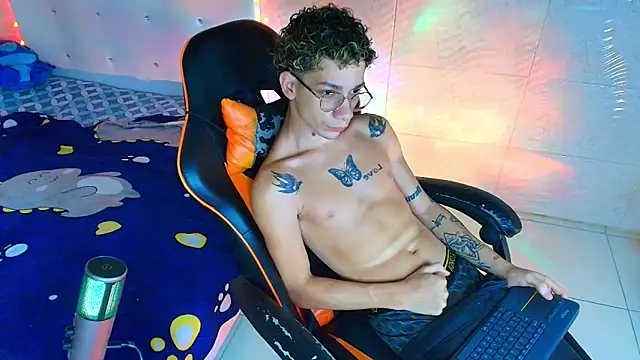 mateodeamjo online show from November 25, 8:03 am