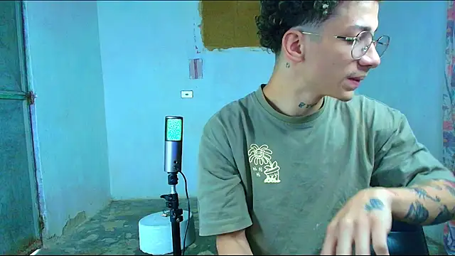 mateodeamjo online show from February 7, 1:48 pm