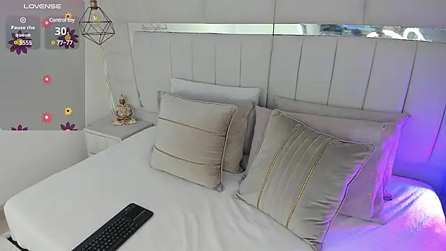 1m dalhia online show from February 5, 9:07 pm