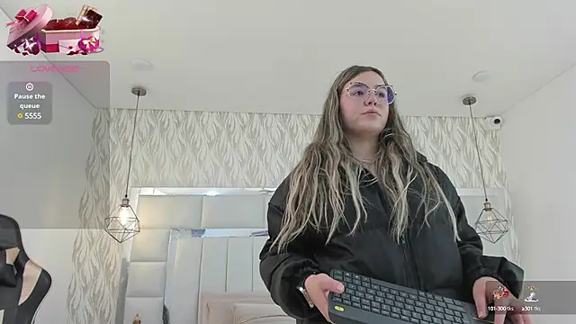 1m dalhia online show from February 24, 8:36 pm