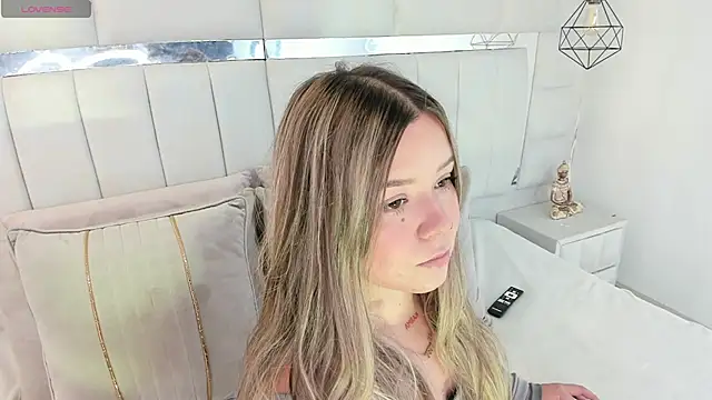 1m dalhia online show from March 3, 8:43 pm