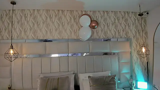 1m dalhia online show from September 17, 8:43 pm