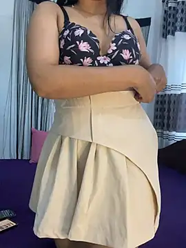 Snapshot of Angel_Zaara chatting on February 10, 3:35 am Angel Zaara online show from February 10, 3:35 am