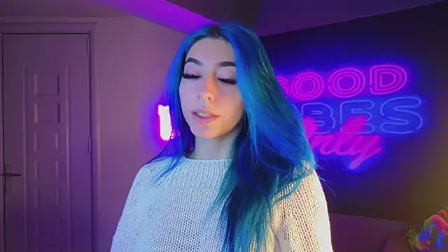 AriaVoss online show from December 21, 8:54 pm